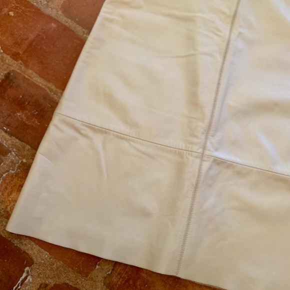Vintage Banana Republic Bone Leather Skirt SIZE 0 - Picture 2 of 6